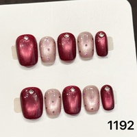 Ongles press-on professionnels de marque privée, design artisanal, style luxueux, multicolores, différentes formes, haute qualité, vente en gros