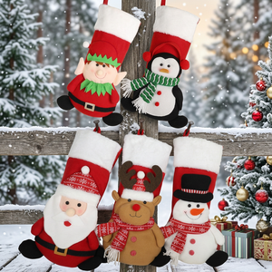 Calcetín Navideño de Peluche con Muñecos de Santa Claus, Muñeco de Nieve, Reno y Pingüino para Decoración Colgante del Árbol de Navidad, Adorno para Regalo de Dulces - Product Image 3