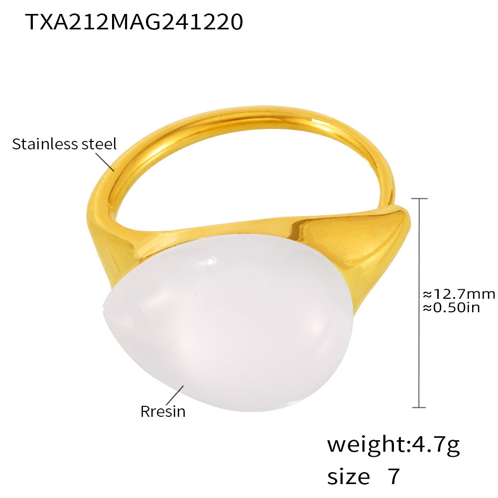 white resin ring