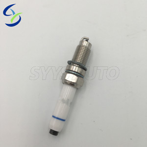 04C905616 Nuova Candela di Accensione per Ricambi Auto a Prezzo Competitivo per VW Golf Polo Skoda <span class=keywords><strong>OCTAVIA</strong></span> III 0241140516 - Product Image 1