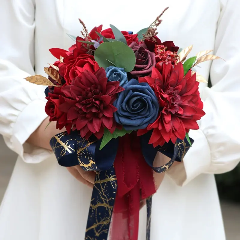 SPH051 नकली वाइन रेड रॉयल ब्लू दुल्हन कृत्रिम फूल पकड़े हुए शादी के लिए पारंपरिक चीनी विवाह दुल्हन गुलदस्ता