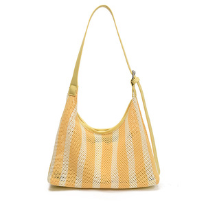 <span class=keywords><strong>Sac</strong></span> hobo jaune et blanc en filet avec bandoulière réglable, <span class=keywords><strong>sac</strong></span> de plage d'été en maille rayée pour femme - Product Image 5