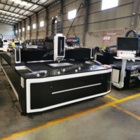 Machine de découpe laser à fibre industrielle 3kW 150x300cm de type ouvert pour la découpe de tôles de fer