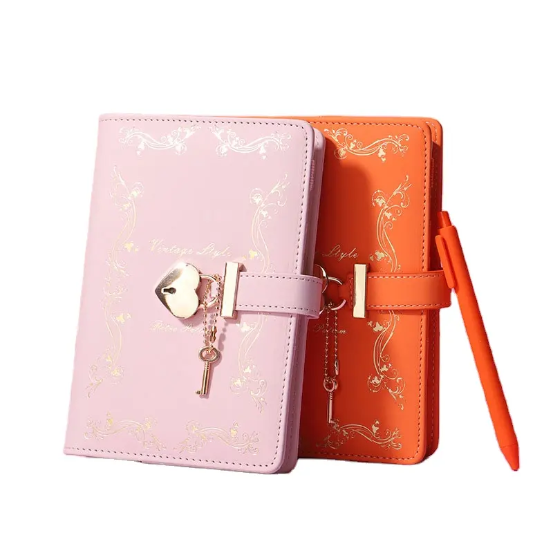 Cahier A5 en peau de mouton Love Lock Cadeau de la Saint-Valentin Simple Étanche Étudiant Classe Cahier d'apprentissage Papeterie Vente en gros