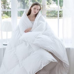 <span class=keywords><strong>Couette</strong></span> en oie blanche 100% de luxe légère 700 remplissage anti-acariens pour une utilisation printanière à la maison ou dans les hôtels - Product Image 3