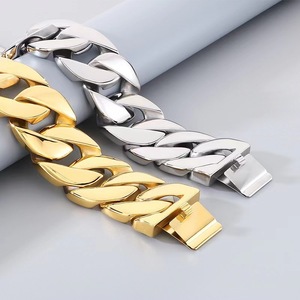 Collana <span class=keywords><strong>girocollo</strong></span> all'ingrosso pesante <span class=keywords><strong>argento</strong></span> 32mm 43mm in acciaio inox a maglie cubane <span class=keywords><strong>girocollo</strong></span> placcato in oro per le donne - Product Image 4