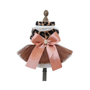 Robe pour chien en tulle imprimé léopard, tenue mignonne pour l'hiver, vêtement pour animaux de compagnie quatre saisons, matière polyester - Product Image 5