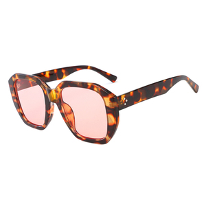 Gafas de Sol Superhot 15032, Moda 2019 para Mujer, Lentes con Tinte Sutil, Montura Grande Estilo Carey - Product Image 2