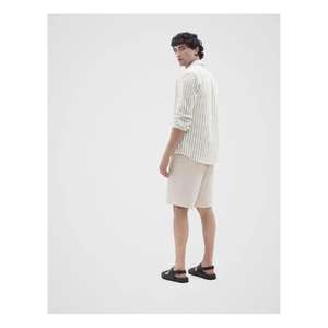 Camisa Moderna para Hombre con Diseño Atemporal, Ideal para el Trabajo, Viajes y Eventos Sociales, que Ofrece Comodidad Confiable - Product Image 2