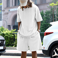 Ensemble deux pièces d'été fin pour homme avec t-shirt à manches courtes et short de couleur unie, personnalisable avec logo – Fabricants de vêtements sur mesure