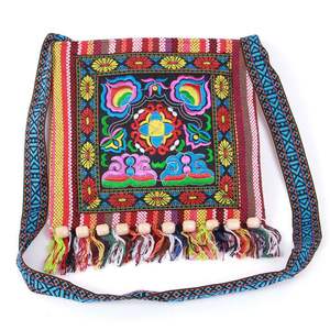 Sac à bandoulière ethnique pour femmes, sacoche brodée à pompon, style bohème <span class=keywords><strong>Hippie</strong></span>, Vintage, nouvelle collection - Product Image 1