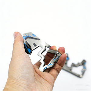 Mosquetón de Alta Gama Personalizado con Forma Irregular, Mosquetón de Regalo para Corredores, con Esmalte Epóxico - Product Image 1