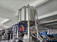 Máquina automática de envasado de ketchup de sellado de cuatro lados Mutli Lines para envasar jugos, champús, vinagre y aceite de Chile, etc.