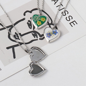 Tùy Chỉnh Bộ Nhớ Trái Tim Thép Không Gỉ Hình Ảnh Mặt Dây Chuyền Vòng Cổ Quên Tôi Không Charms Với Ép Hoa Mề Đay Cá Nhân Đồ Trang Sức - Product Image 4