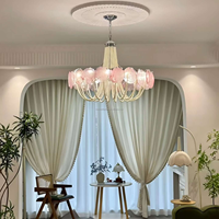 Vente chaude Lustres en verre décoratifs de luxe de Murano rose avec perles pour Villa Salon Chambre Lustres en verre modernes