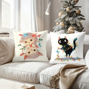 可爱的猫咪被彩灯环绕，装饰着舒适的节日枕头，为圣诞节增添欢乐气氛。 - Product Image 4