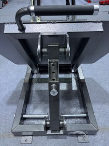 Équipement de <span class=keywords><strong>musculation</strong></span> professionnel, <span class=keywords><strong>machine</strong></span> à squat pour les <span class=keywords><strong>jambes</strong></span>, pour la <span class=keywords><strong>musculation</strong></span>, <span class=keywords><strong>machine</strong></span> à squat en acier populaire, fonction de sécurité - Product Image 4