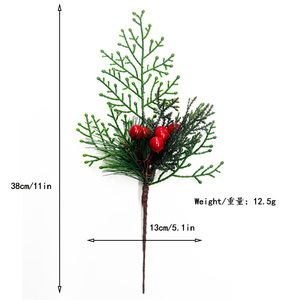 Décorations de Noël artificielles : brindilles de fleurs rouges, cônes de pin, branches de houx et neige artificielle pour les fêtes - Product Image 6