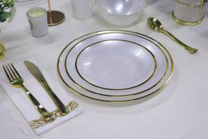 Plateau jetable de 13' pour les fêtes de Noël, Thanksgiving, assiettes en <span class=keywords><strong>plastique</strong></span> résistantes pour les fêtes, les mariages et les anniversaires, les événements - Product Image 3