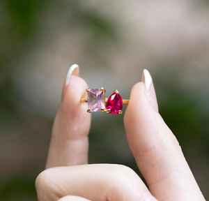 Due pietre uniche famiglia Birthstone anello coniuge e madre-figlia doppia Birthstone Toi Et Moi anello realizzato in Moissanite - Product Image 4