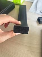 Bande en caoutchouc éponge anti-âge, résistante à l'usure, résistante aux UV, en silicone, NBR, FKM, EPDM, mousse auto-adhésive pour soudure