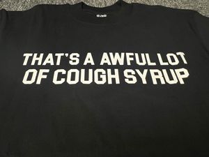 T-shirt di Marca di Alta Qualità con Stampa Classica 'That's a Terrible Lot of Cough Syrup' a Maniche Corte per Uomo - Product Image 3