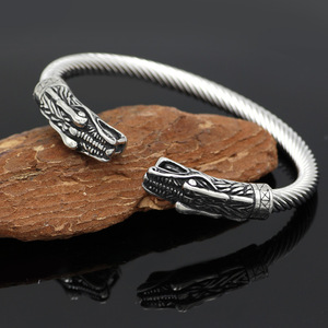 Pulsera Vikinga Cabeza Lobo Acero Titanio Hombre Cadena Imperial Punk Joyeria Venta Mayor Biker Accesorios Nordico Vintage - Product Image 2