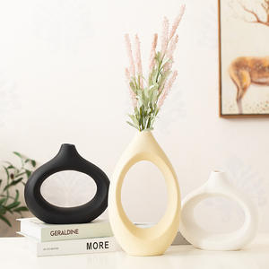 แจกันตั้งโต๊ะลายคราม ดีไซน์ยุโรปหรูหราสไตล์โบฮีเมียน เป็นมิตรกับสิ่งแวดล้อม ฐานกันลื่น รับน้ำได้ ความสูง 24 นิ้วขึ้นไป สำหรับตกแต่งบ้าน - Product Image 4