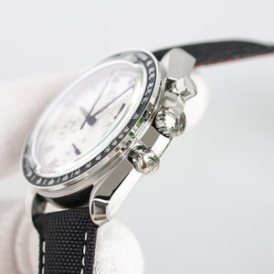 Elegant Luxury Cartoon Casual Style Three-eye Unisex Mechanical Wristwatch Sapphire Crystal Dial Ceramic Case Power Reserve 20mm - Product Image 3