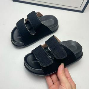 Sandales de plage pour filles, tongs décontractées à semelle épaisse, claquettes unies pour garçons, pour la plage et les activités de plein air - Product Image 2