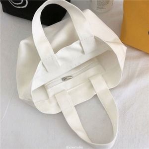 Mini sacs fourre-tout réutilisables en toile de coton personnalisés pour cadeaux de mariage, fêtes ou souvenirs de bateau - Product Image 3