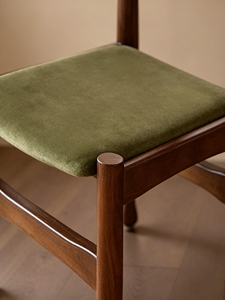 Silla de Comedor Moderna de Mediados de Siglo, de Madera de Nogal, Tapizada en Terciopelo Verde, para Cocina y Sala de Estar - Product Image 4