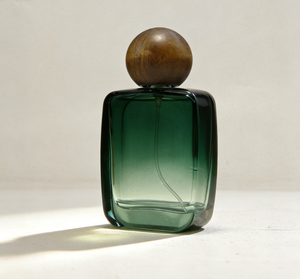 Vente en gros de flacons de parfum en verre carrés plats personnalisés de 60 ml et 100 ml, avec pulvérisateur, gravure au sérigraphie, transparent mat - Product Image 3