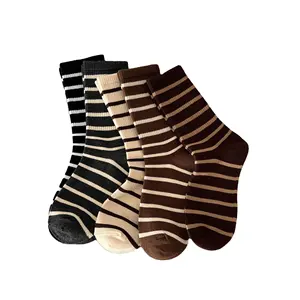 Women's Retro Stripes Pile Socks Autumn and Winter Long Tube Maillard Snow Shoes Socks-Red Tidal Net