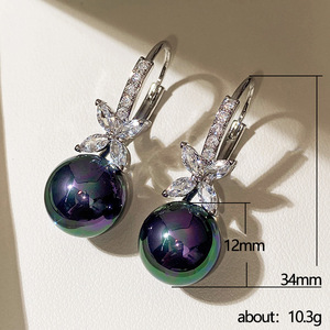 Orecchini Pendenti Vintage con Perle e Cristalli per Donne, Eleganti Accessori di Moda per Uso Quotidiano - Product Image 5