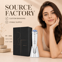 Masseur facial rechargeable Booster Pro coréen anti-âge, appareil de beauté chaud et froid pour un effet liftant et éclatant