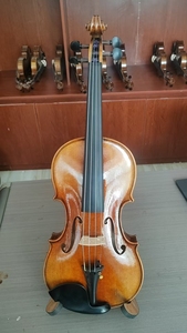 Violín estilo <span class=keywords><strong>barroco</strong></span> 4/4 con tapa de abeto, fondo de arce flameado, diapasón de ébano, sonido dulce, barniz espiritual, cuerdas de nailon, venta al por mayor - Product Image 2