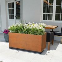 Jardinière extérieure en métal durable avec décoration de jardin de forme carrée au design moderne de style rustique pour la plantation