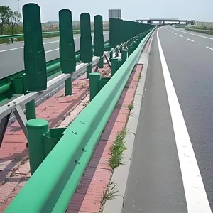 Barrière de sécurité routière ondulée Shunyi Highway 430 mm Q235, revêtement poudré, pour routes rurales - Product Image 4