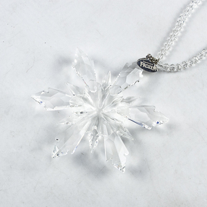 Guangzhou Meistverkaufte Hochwertige Personalisierte Kristall-Weihnachtsornamente Lasergravur Schneeflocke Kreisform für die Familie - Product Image 3