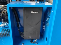Compresseur d'air industriel à vis 7,5 kW 10 CV avec réservoir de 1 m³, 0,8 MPa 116 PSI 25 CFM en stock pour atelier et garage