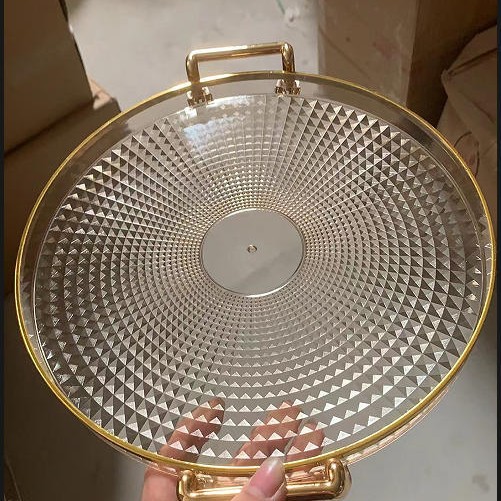 [ambre]assiette ronde à motif losanges - avec bord doré