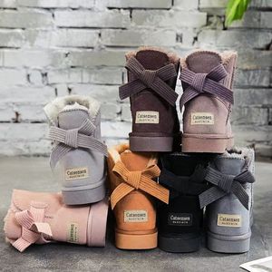 2025 femmes en plein air adulte daim peluche hiver neige bottes confortable chaud imperméable décontracté Look abordable - Product Image 1