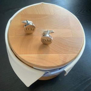 All'ingrosso camicia da uomo a forma quadrata in acciaio inossidabile <span class=keywords><strong>gemelli</strong></span> in bianco opaco <span class=keywords><strong>gemelli</strong></span> <span class=keywords><strong>con</strong></span> <span class=keywords><strong>gemelli</strong></span> spazzolati laterali <span class=keywords><strong>con</strong></span> copri bottone - Product Image 3