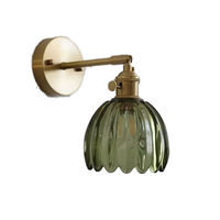 Applique murale moderne en verre floral doré applique de chevet de style nordique minimaliste avec miroir LED RGB corps en fer pour le salon