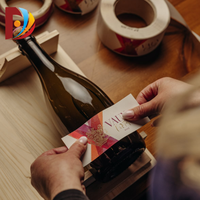 Étiquettes autocollantes personnalisées écologiques et imperméables pour bouteilles de vin – Conception découpée sur mesure avec logo et code-barres pour l'emballage