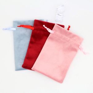 Bolsa de Regalo Extra Grande de Terciopelo Suave Reciclable con Cordón, Bordado y Logotipo Personalizado - Product Image 2