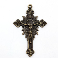 Vendre comme des petits pains 4 grammes d'alliage vintage croix bricolage accessoires en argent antique pendentif bijoux en métal