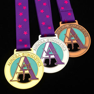 Ensemble <span class=keywords><strong>de</strong></span> médailles <span class=keywords><strong>de</strong></span> gymnastique Aurora Or, Argent, Bronze avec <span class=keywords><strong>sangle</strong></span> étoilée et design ajouré - Product Image 1