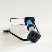 Vente en gros mini pouce portable gonfleur de pneus pompe à pied moto en acier de couleurs mélangées